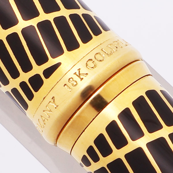 Elysee Parthenon Fountain Pen - Trajan Black with 18k GP Trim